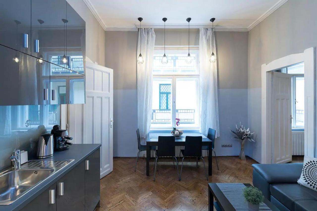 Vaci Street Apartments Budapest Exterior photo